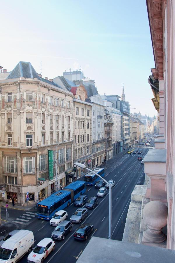 Premium Apartments By Hi5 - Astoria Square Budapeste Exterior foto