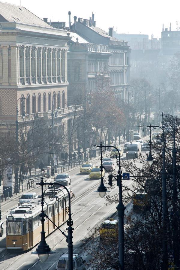 Premium Apartments By Hi5 - Astoria Square Budapeste Exterior foto