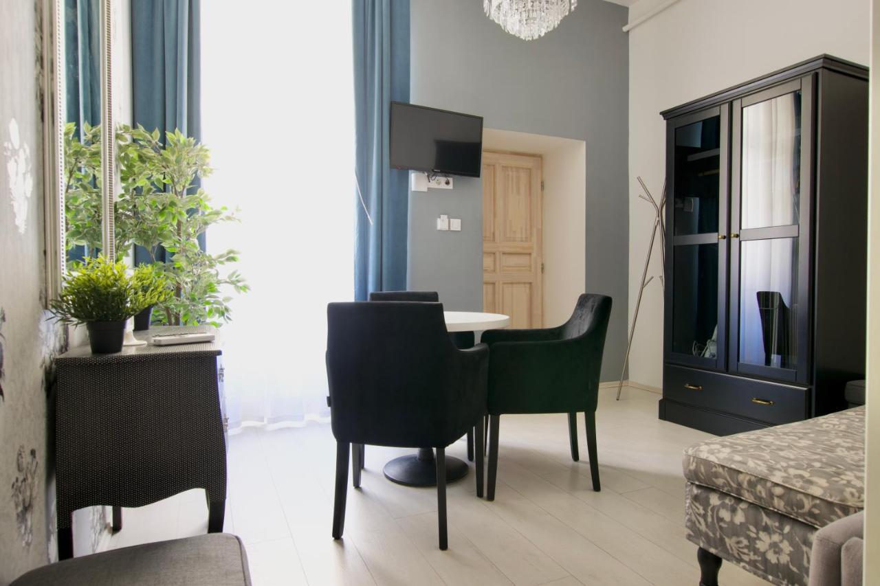 Premium Apartments By Hi5 - Astoria Square Budapeste Exterior foto