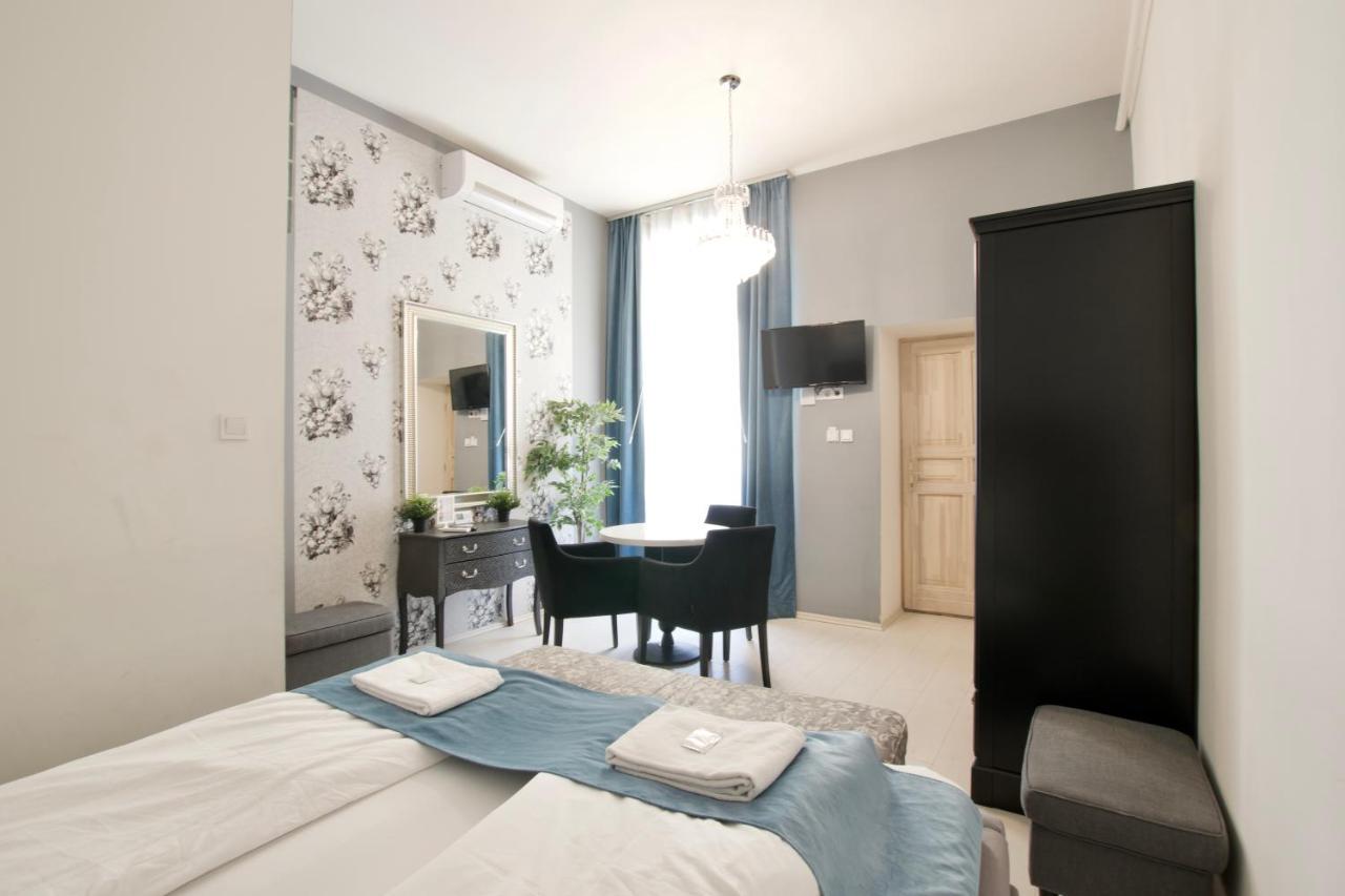 Premium Apartments By Hi5 - Astoria Square Budapeste Exterior foto