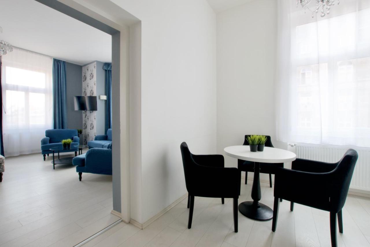 Premium Apartments By Hi5 - Astoria Square Budapeste Exterior foto