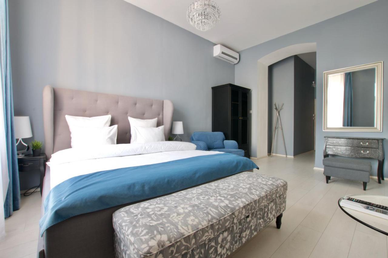 Premium Apartments By Hi5 - Astoria Square Budapeste Exterior foto
