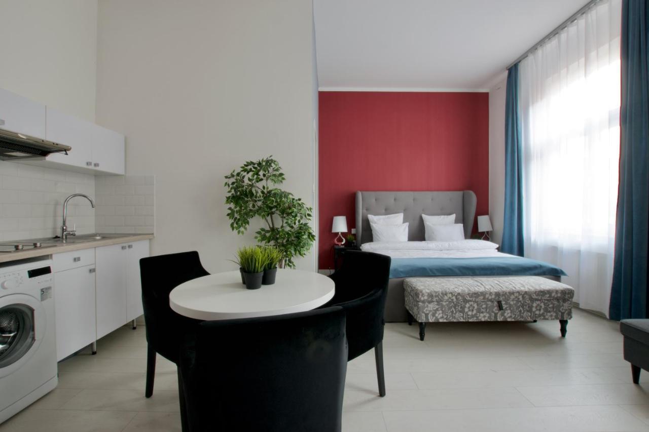 Premium Apartments By Hi5 - Astoria Square Budapeste Exterior foto
