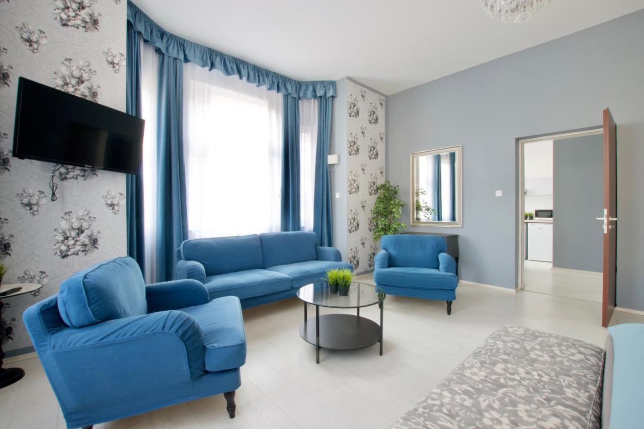 Premium Apartments By Hi5 - Astoria Square Budapeste Exterior foto